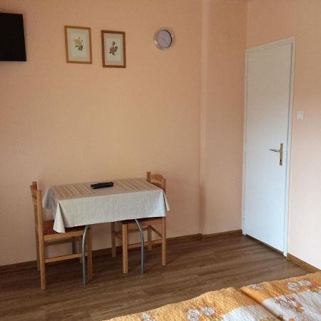 Margitapartman Buk Bagian luar foto